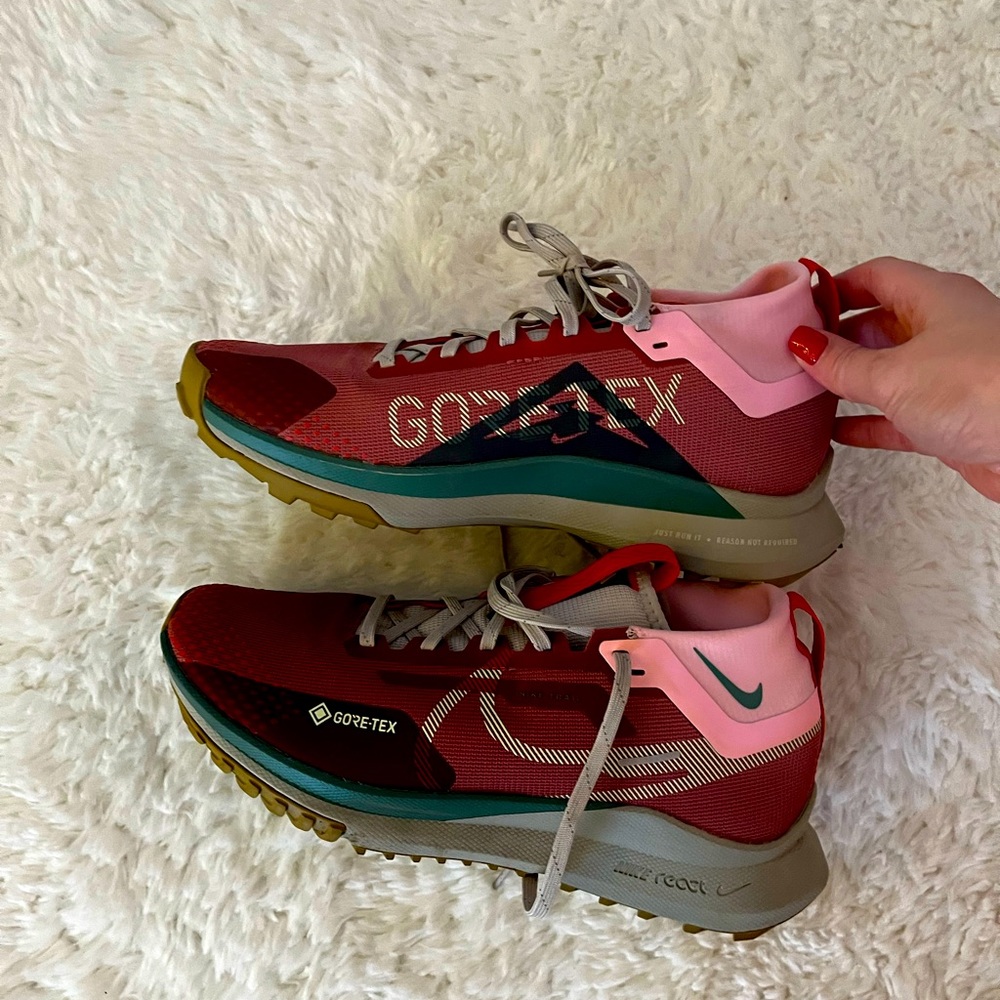 Nike Goretex Running Shoes